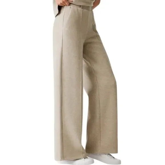 NWT OGL FuzzLuxe Beige High Rise Straight Leg Pull On Pleated Pants Medium - Picture 1 of 6